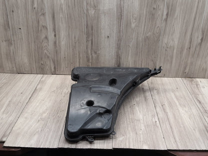 OEM BMW G12 G30 540 M550 750 M760 Windshield Wiper Washer Reservoir Tank Pump