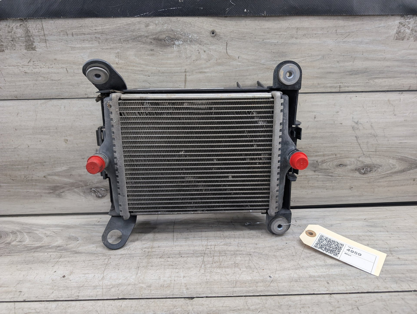 OEM BMW F22 F23 F30 F32 F33 F36 335 440 Engine Oil Auxiliary Secondary Radiator