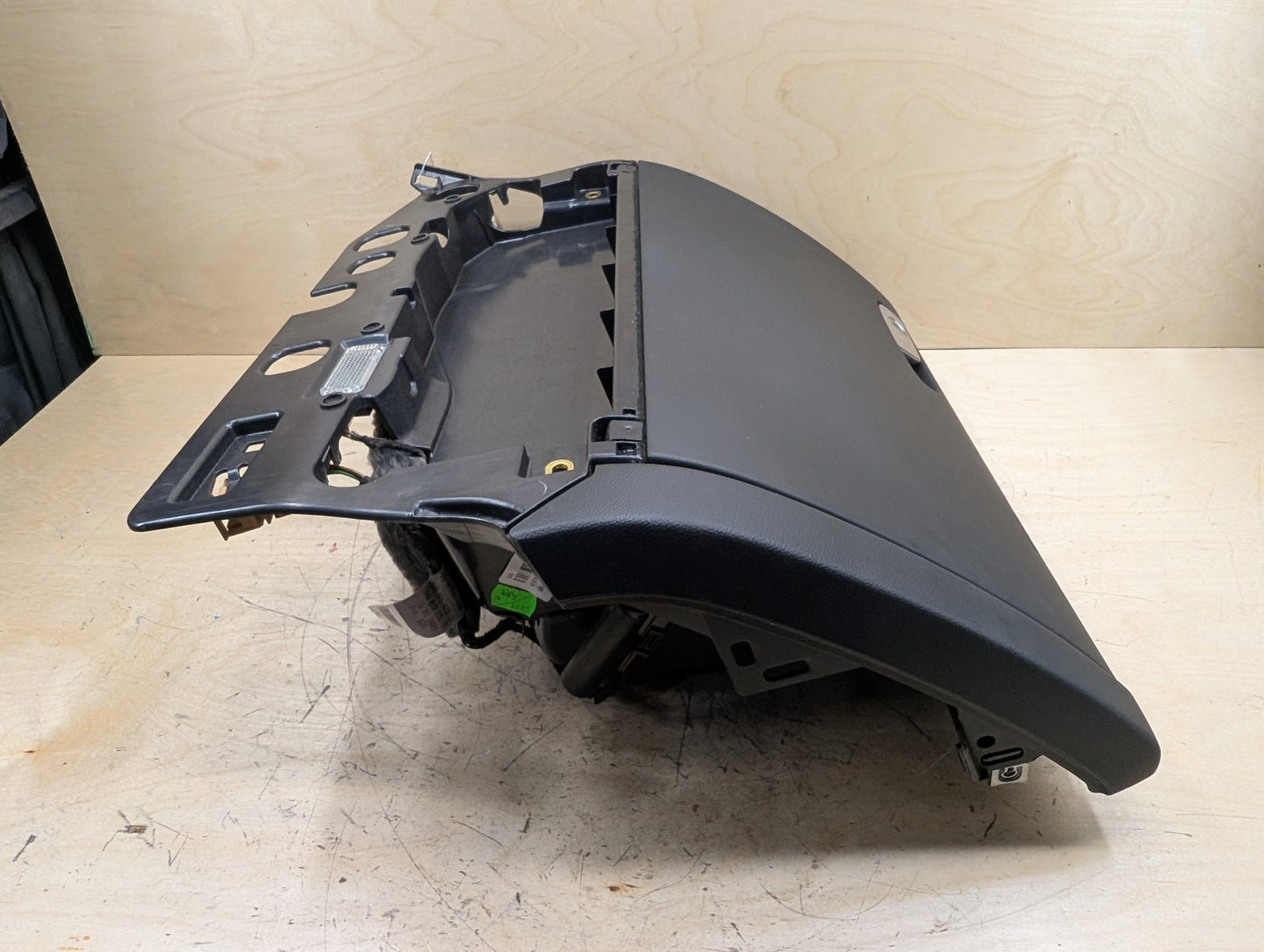 2011-2017 Audi RS5 8T Dashboard Dash Board Panel Glove Box Assemly 8K1880302C OEM