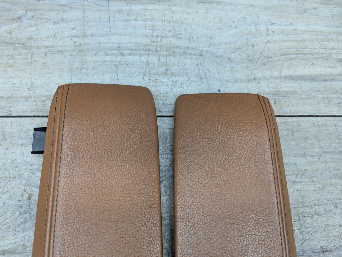 2017-2023 BMW 530i G30 Center Console Armrest Arm Rest 9388142