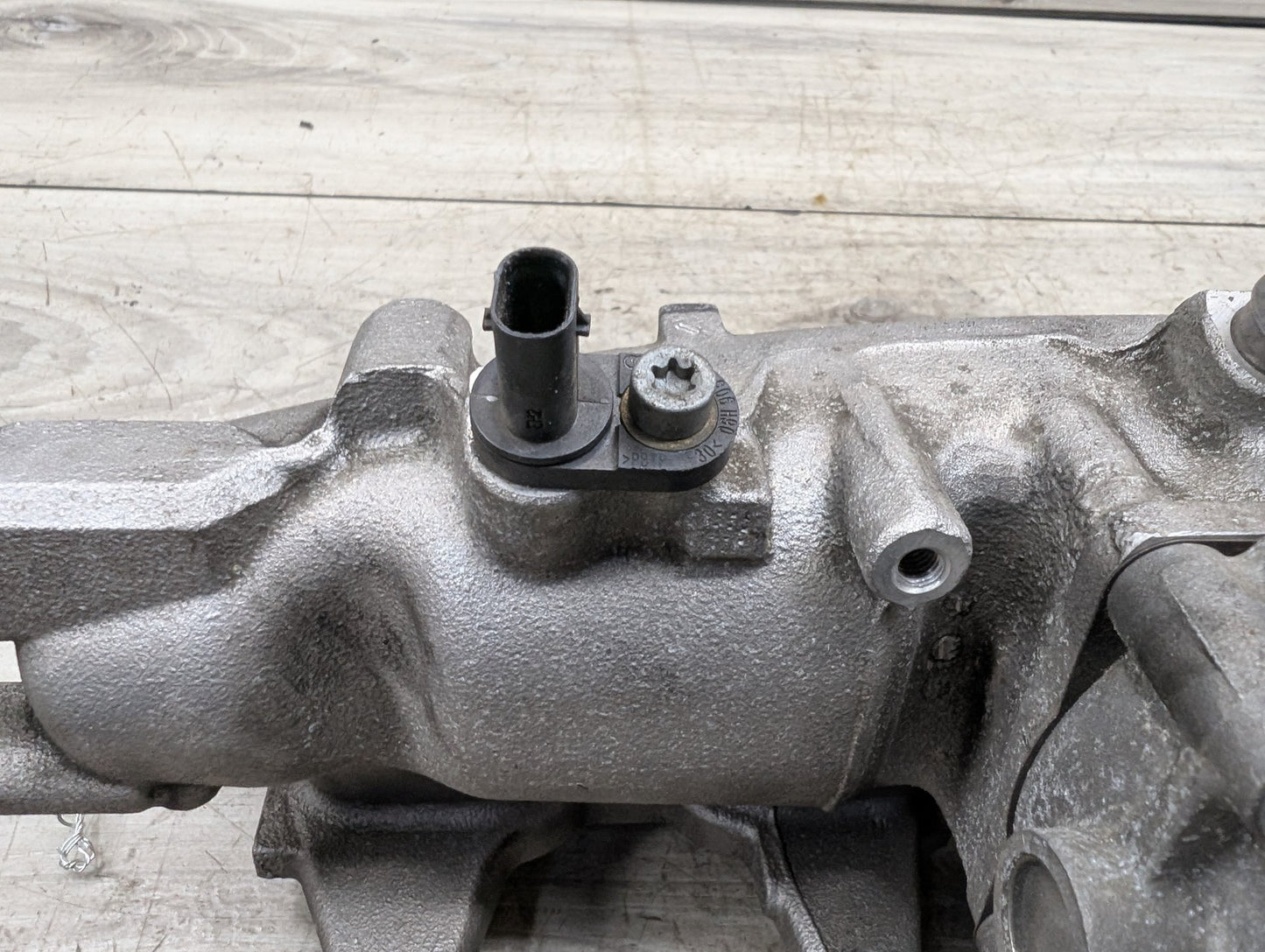 2009 - 2017 Audi Q5 8R Engine Motor Intake Manifold 06H133201S EA888