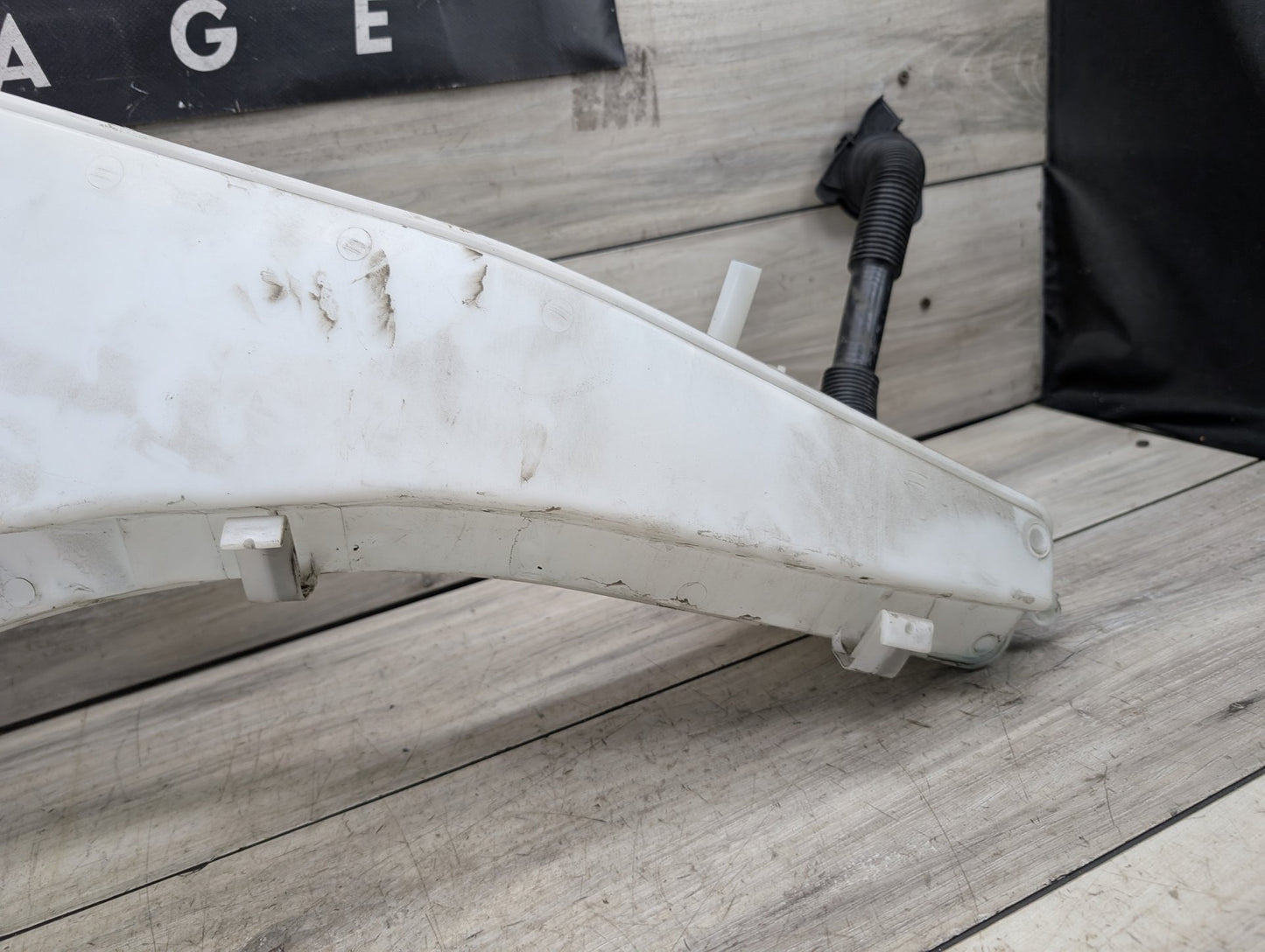 2007-2013 BMW X5 E70 Windshield Reservoir Tank Assembly 7161476