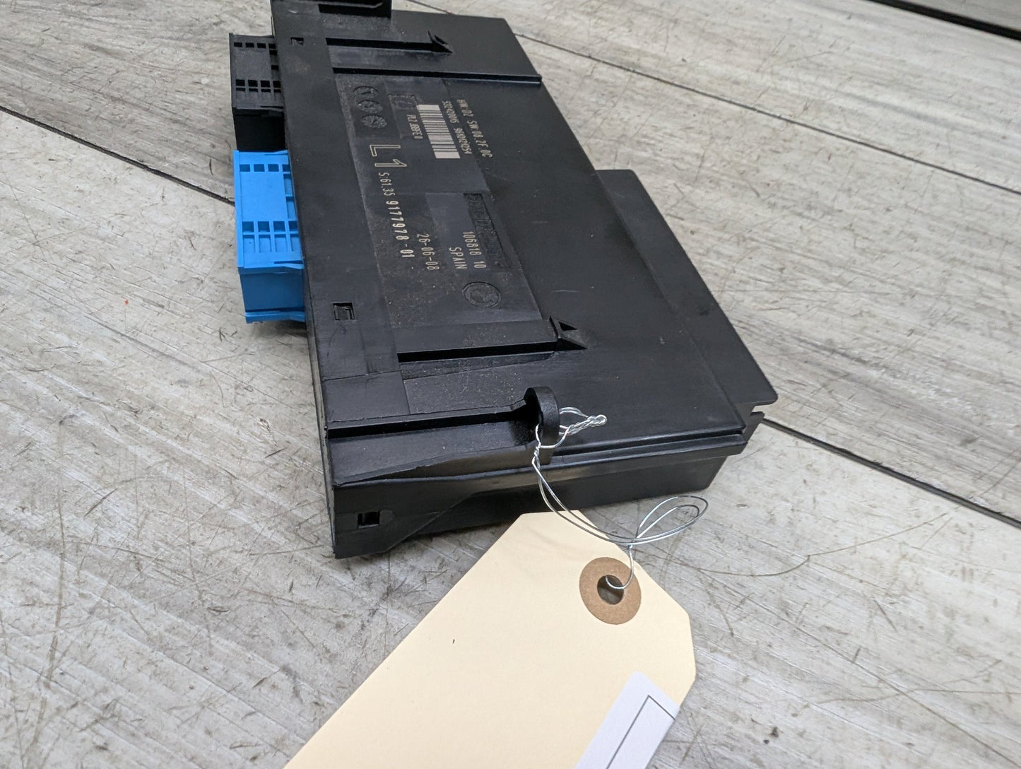 2008-2013 BMW 128i E82 BCM Body Control Module JBBFE 2 9177978