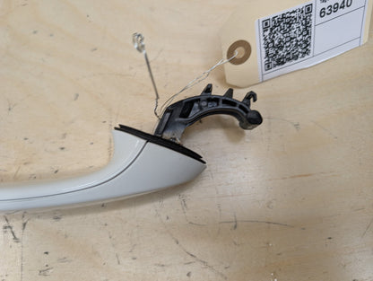 2018-2024 BMW X3 G01 Front or Rear Right Passenger Exterior Door Handle 7470528