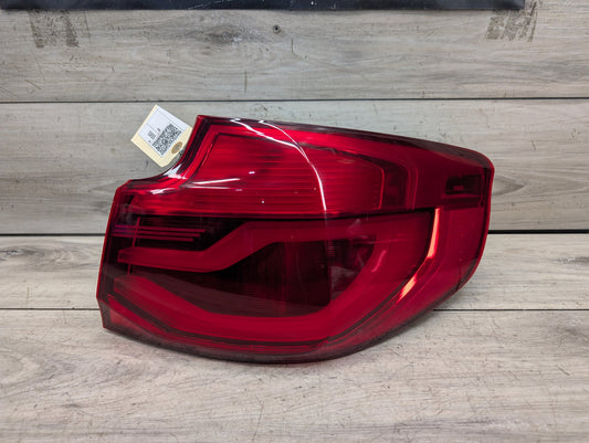 2014 - 2019 BMW 340 F34 Rear Right Passenger Outer Tail Light 7417472 B58B30M0