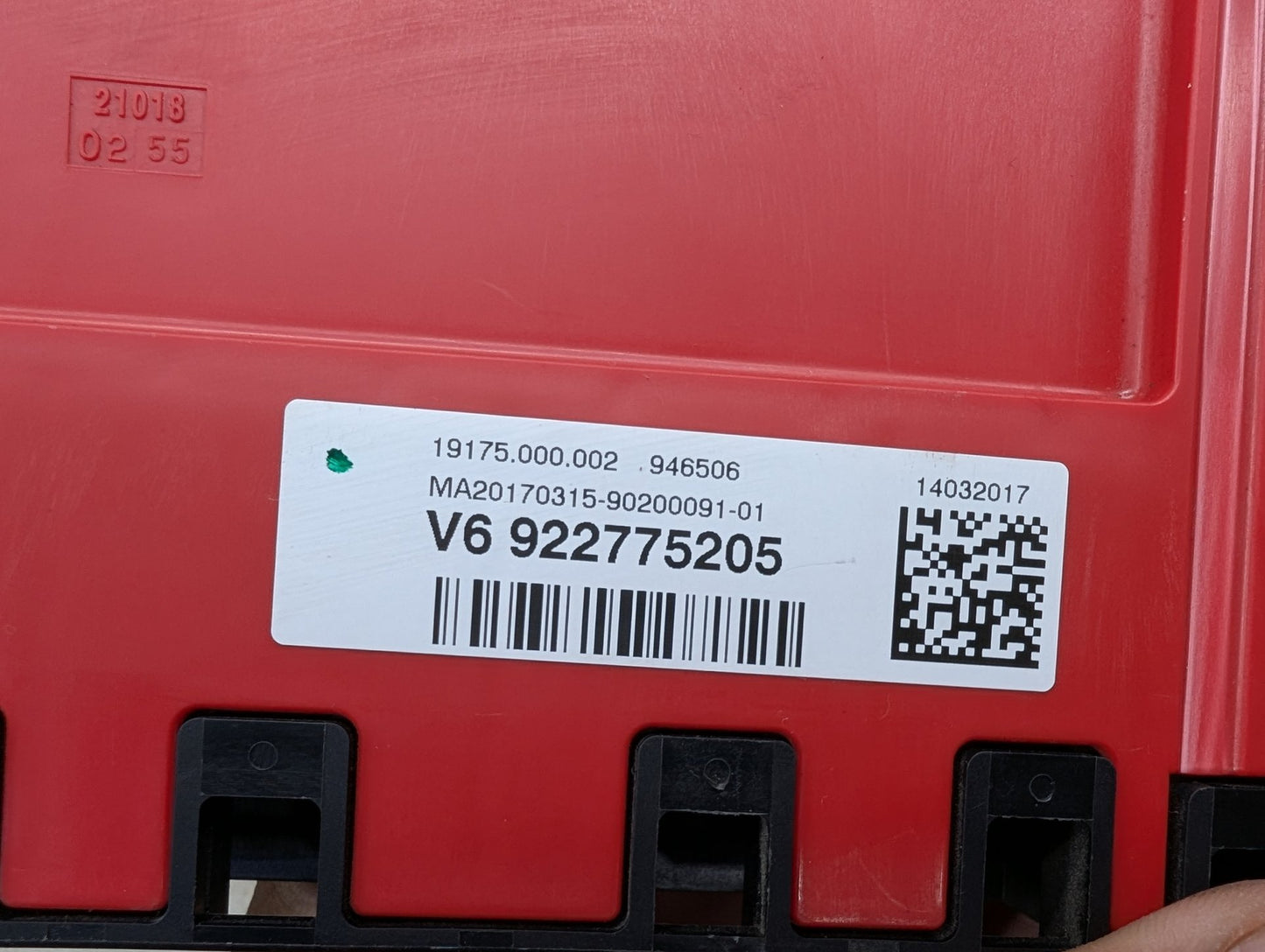OEM BMW F22 F30 F32 F36 F80 F82 Positive Battery Distributor B+ Power Fuse Box