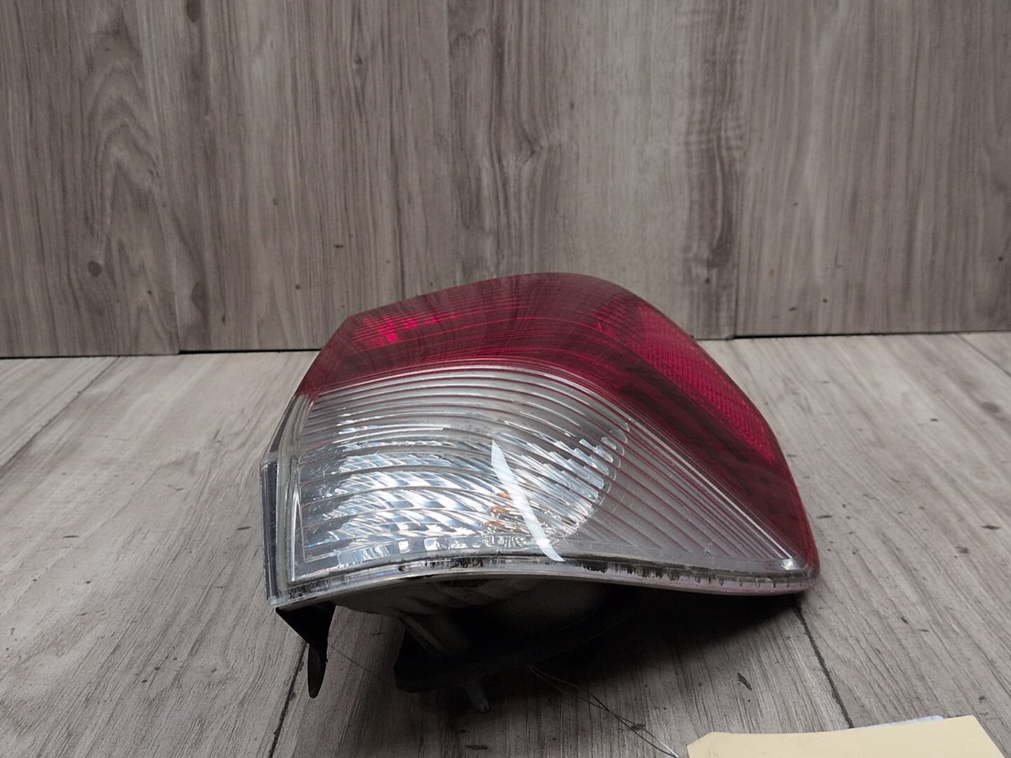 2004-2010 BMW X3 E83 Rear Left Driver Outer Tail Light 7162211