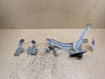 2010-2017 BMW 535i GT xDrive F07 Front Left Driver Fender Brackets SET 7193421 OEM