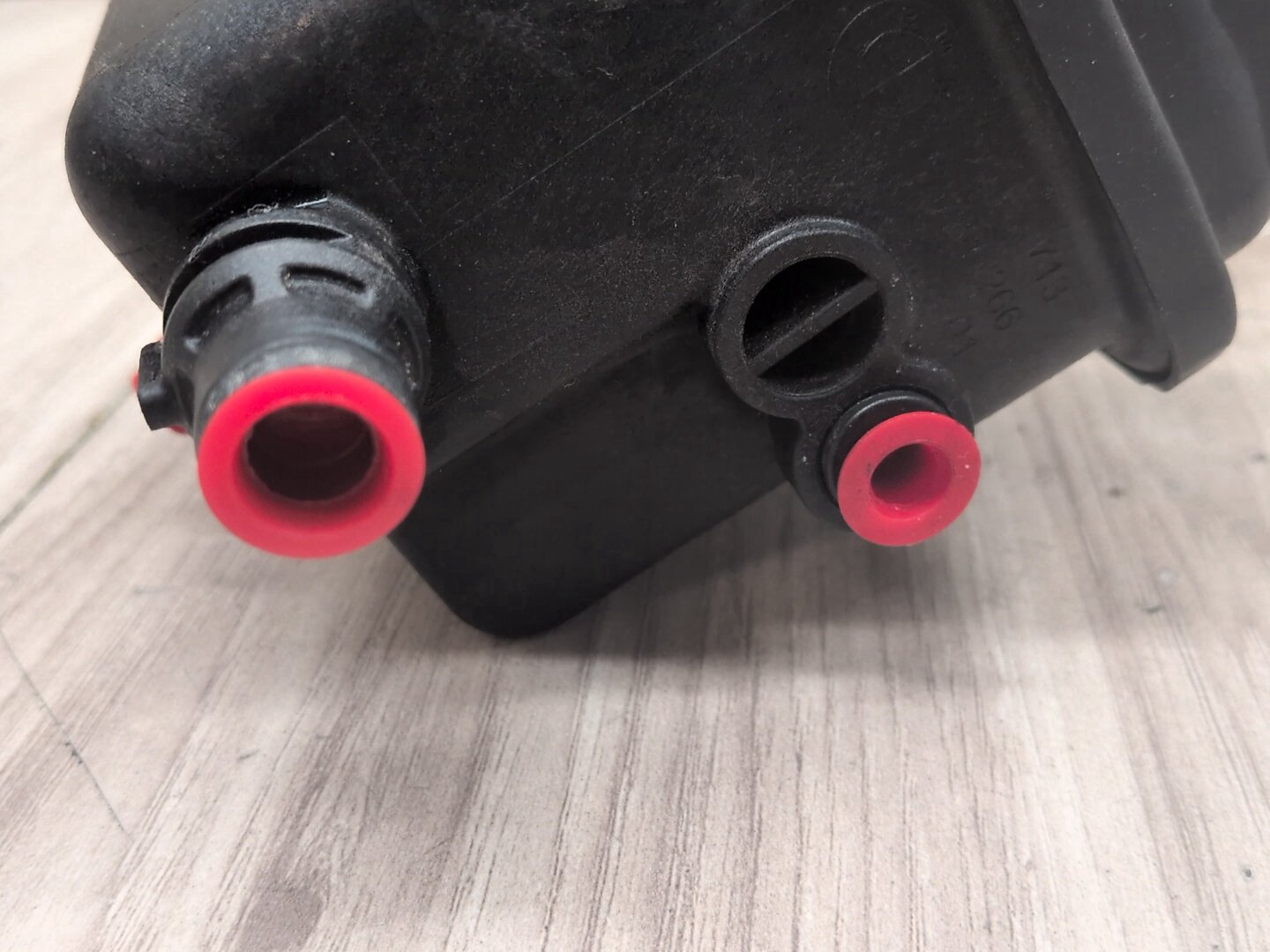 2015 - 2019 BMW X6 F86 Coolant Expansion Tank Reservoir 7841266 S63B44T2