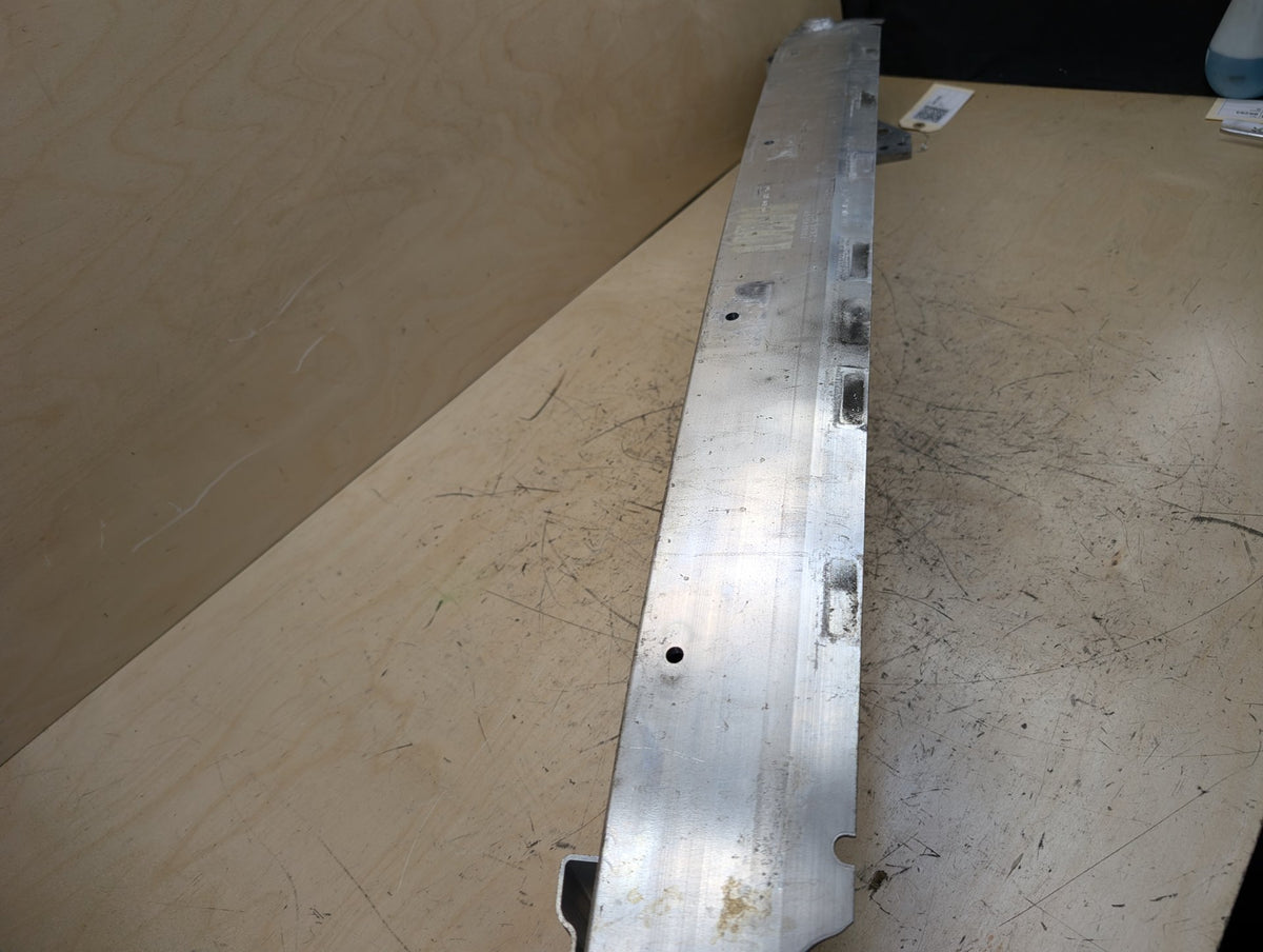 16-21 OEM BMW G11 G12 740 REAR Bumper Reinforcement Impact Crash Rebar Bar