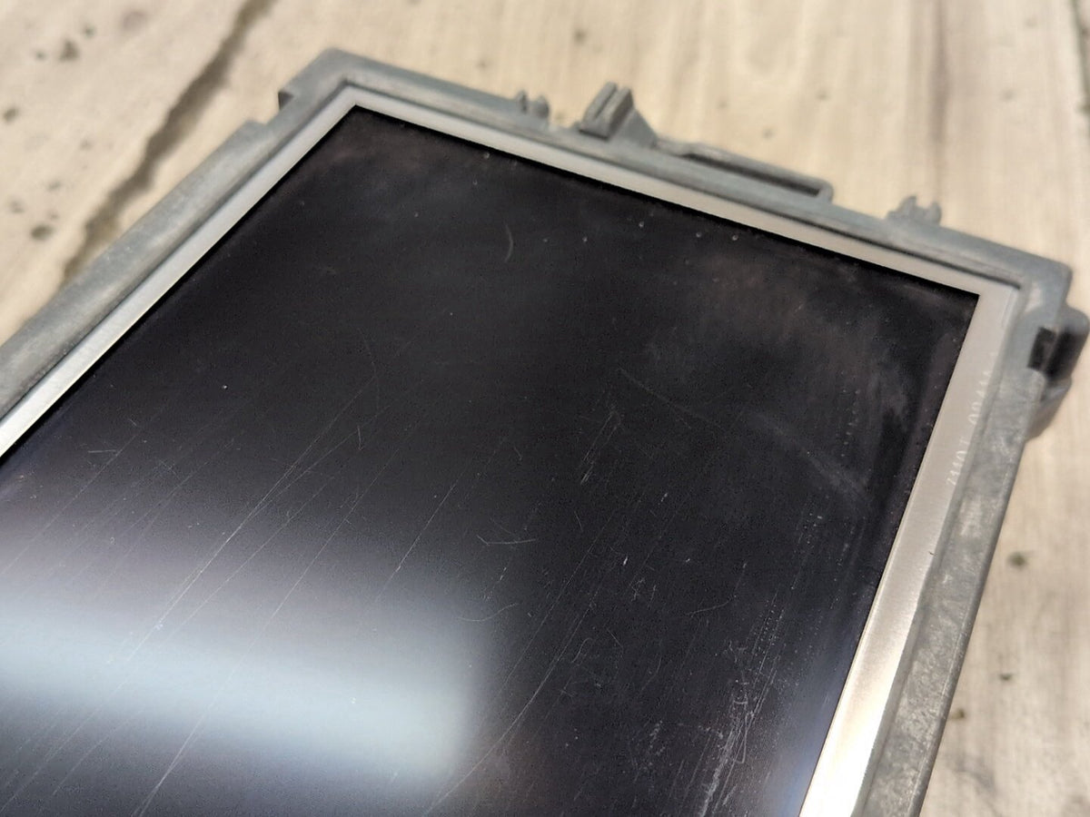 2009-2012 Mercedes-Benz E550 W212 Monitor Display Screen A2129018103 OEM