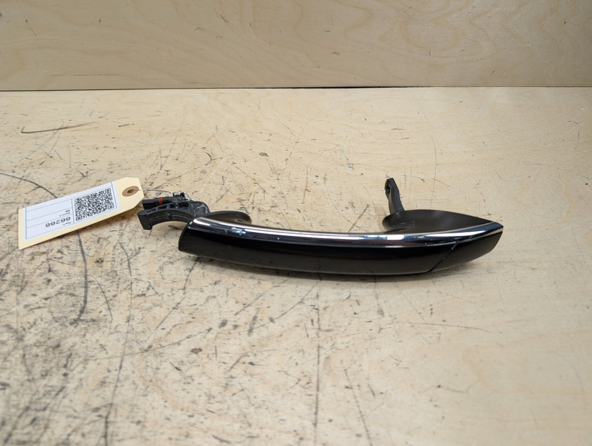16-19 OEM BMW G11 G12 740 750 COMFORT ACCESS Front Left Door Handle Black 475