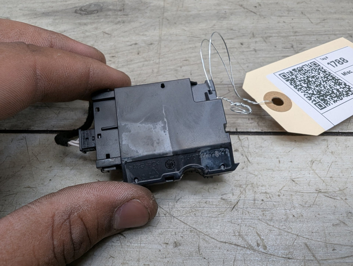 2021-2026 BMW 430i G22 Steering Wheel Control Module 9476132