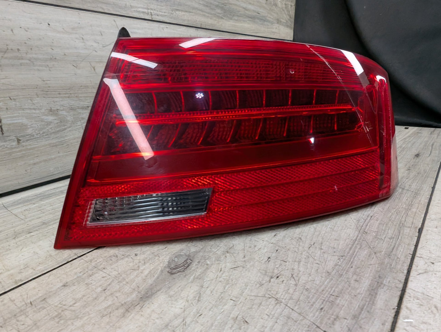 2008 - 2017 Audi S5 8T Rear Right Passenger Outer Tail Light 8T0945095J