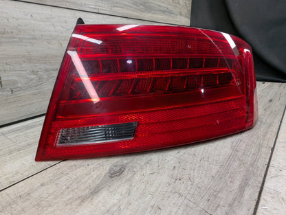 2008 - 2017 Audi S5 8T Rear Right Passenger Outer Tail Light 8T0945095J
