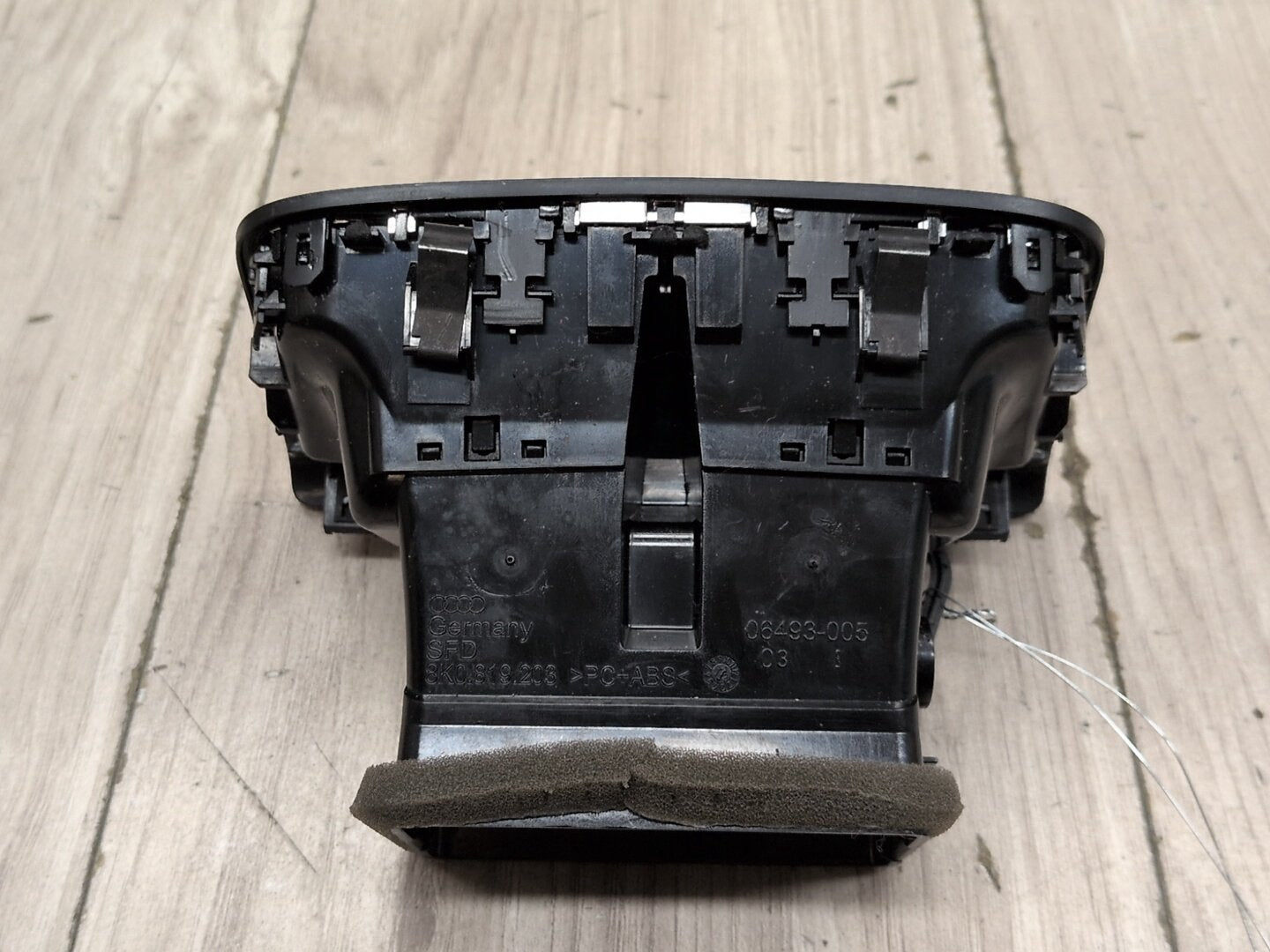 2008 - 2017 Audi S5 8T Rear Center Console Air Vent Grille 8K0819203J