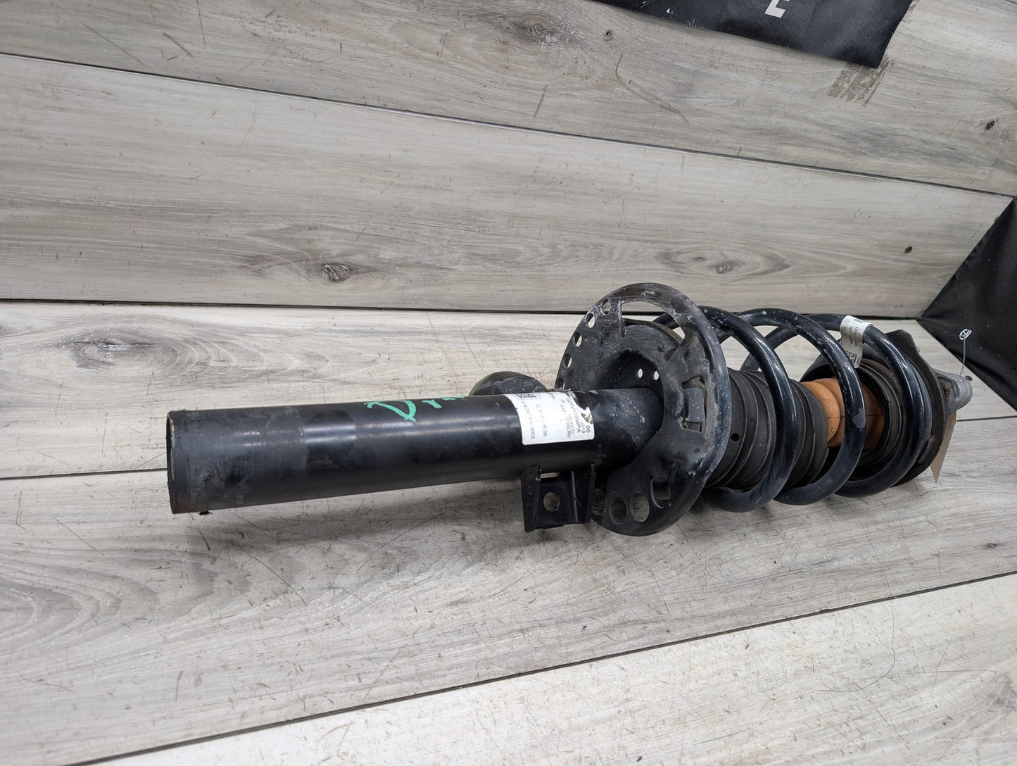 18-25 OEM BMW G01 G02 X3 X4 M40iX Front Left Driver Spring Strut Shock 6880605