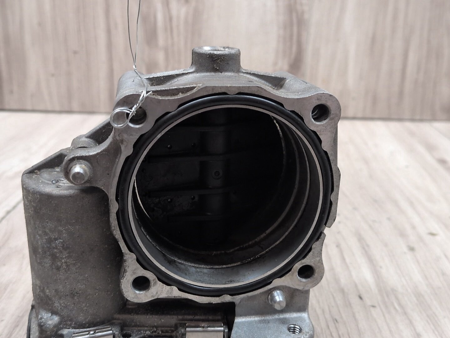 2008 - 2017 Audi S5 8T Engine Motor Throttle Body 06E133062G