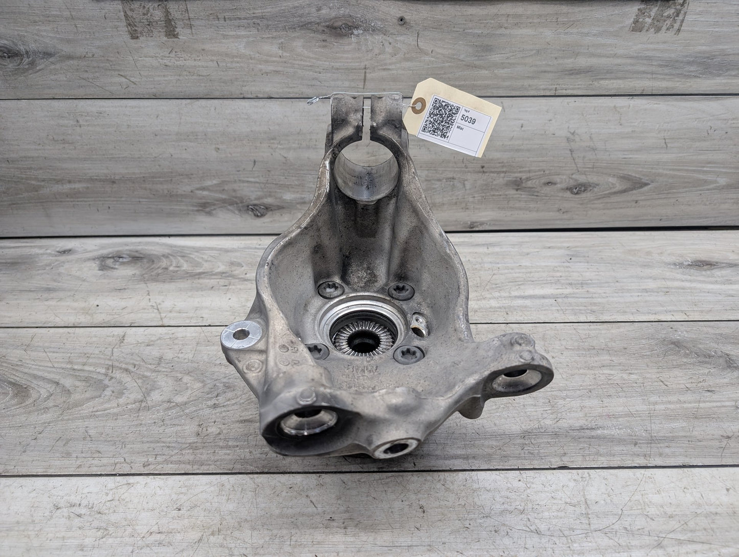 2014-2019 BMW F34 3 Series Front Left Driver Spindle Hub Carrier Knuckle OEM