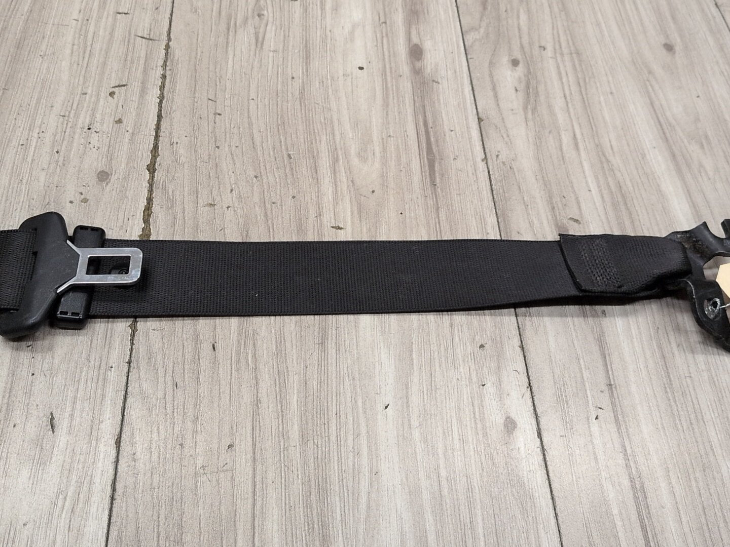 2011 - 2017 BMW X3 F25 Front Left Driver Seatbelt Seat Belt Retractor 7258435 N20B20O0