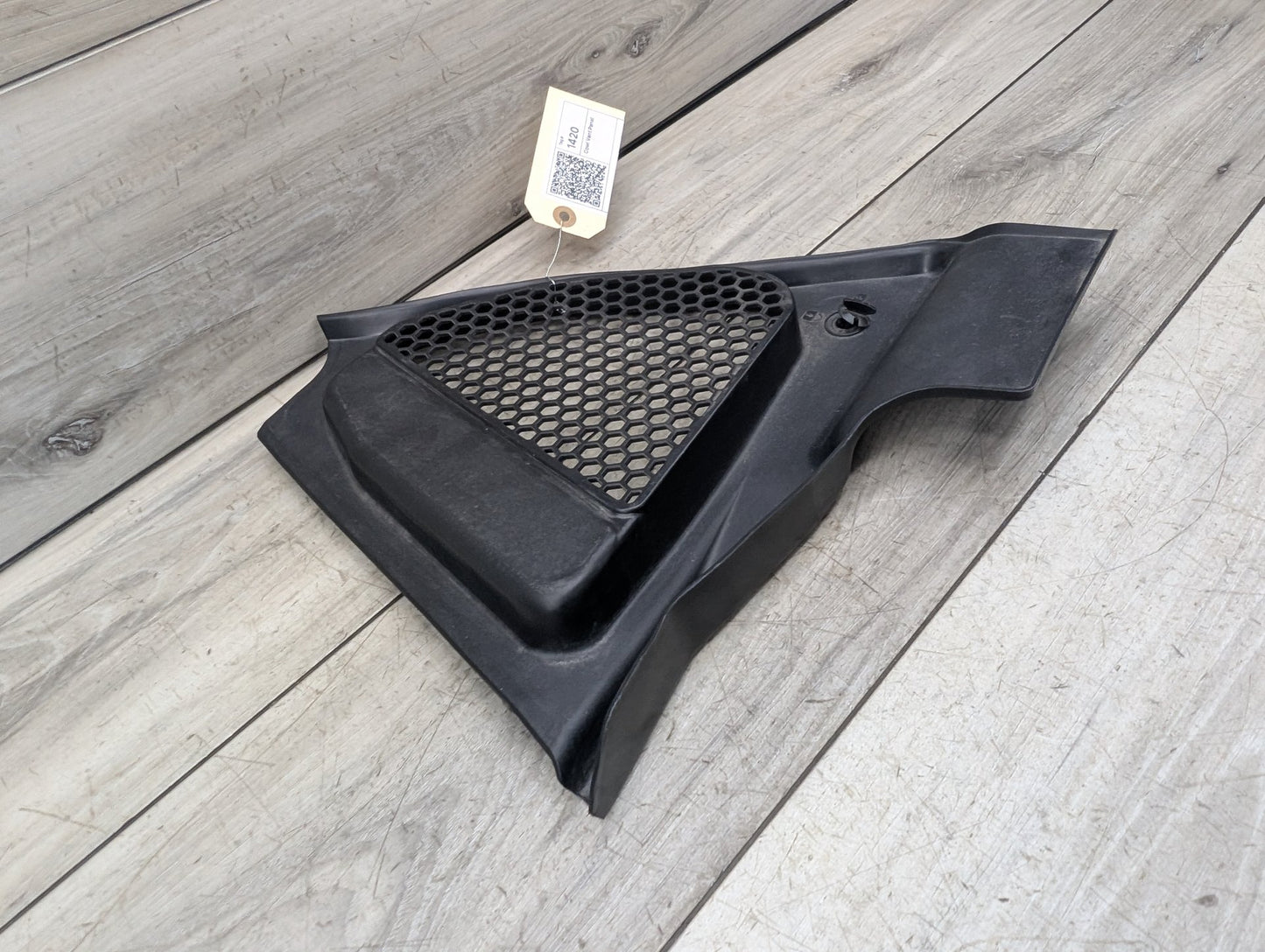 2018 - 2023 BMW X3 G01 Right Passenger Side Cowl Cover 7399018 B58B30M0