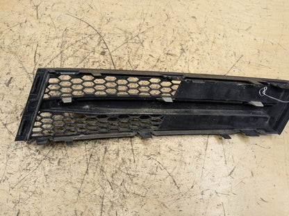 2007-2013 BMW 328i E92 Front Right Passenger Bumper Cover Grille 7227924 OEM