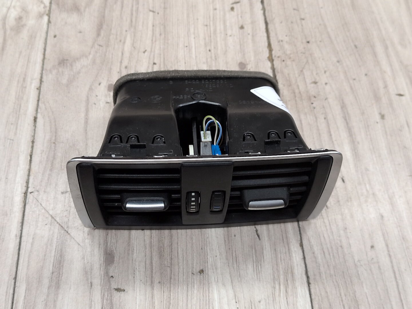 2014 - 2020 BMW 440i F36 Rear Center Console Air Vent Grille 9207330 B58B30M0