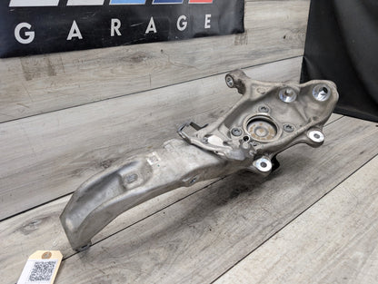 2019-2026 BMW X5 G05 Front Left Driver Spindle Knuckle w/ Bearing 6876655