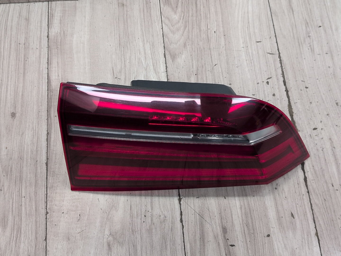 14-18 OEM BMW F15 F85 X5 X5M Rear Right Passenger Trunk Inner Stop Tail Light