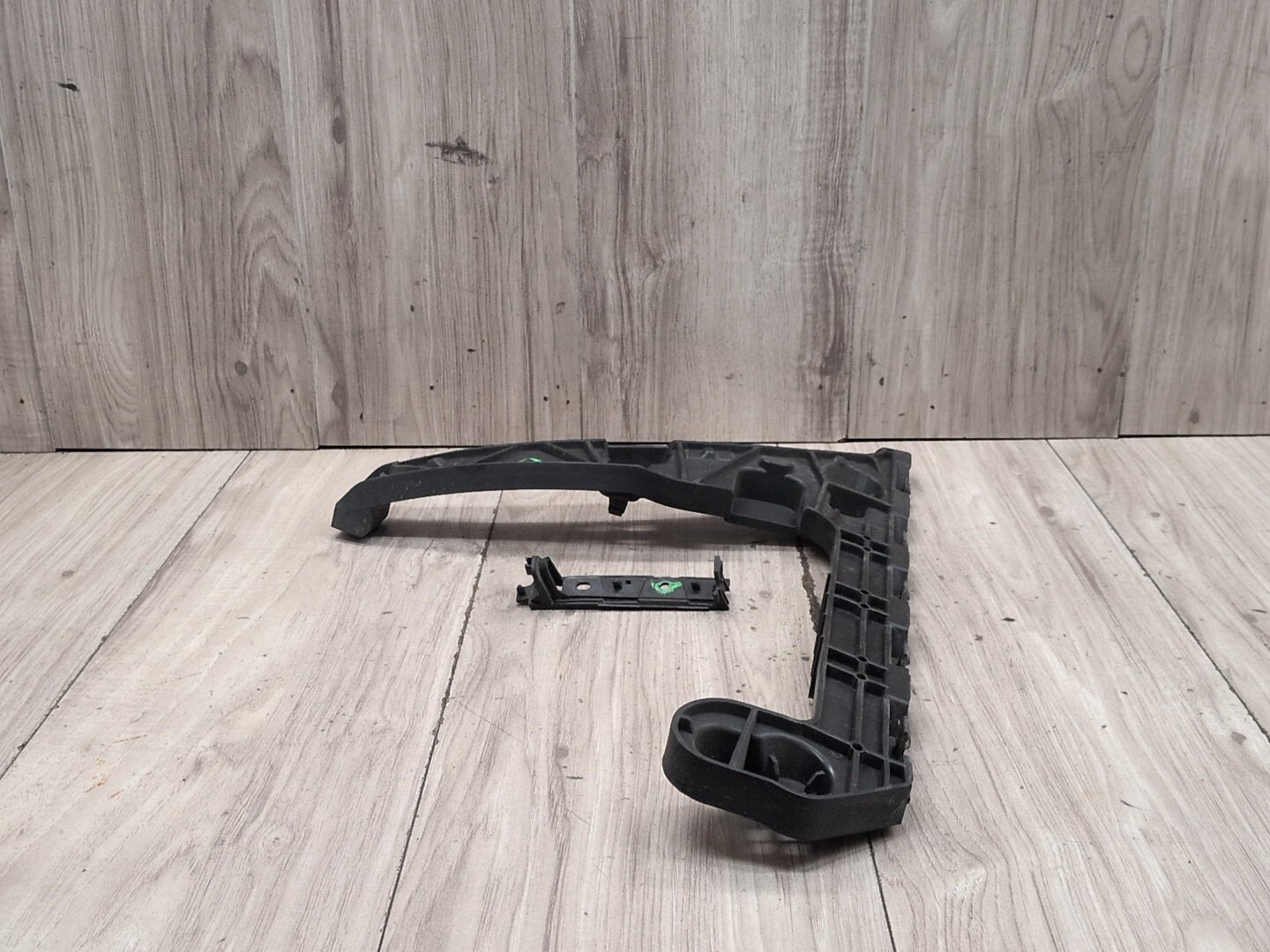 2018-2023 Audi S4 B9 Rear Left Driver Bumper Support Bracket 8W5807453