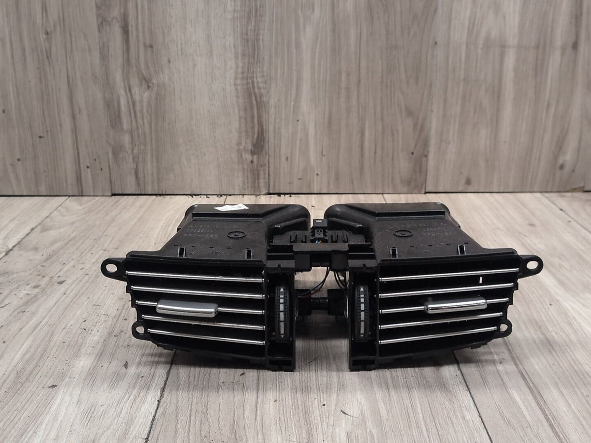 2009-2012 Mercedes-Benz E550 W212 Dashboard Dash Board Middle Center Air Vent A2128302554 OEM