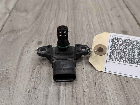 2013 - 2019 BMW 750i F01 Manifold Absolute Pressure (MAP) Sensor 7599042 N63B44O1