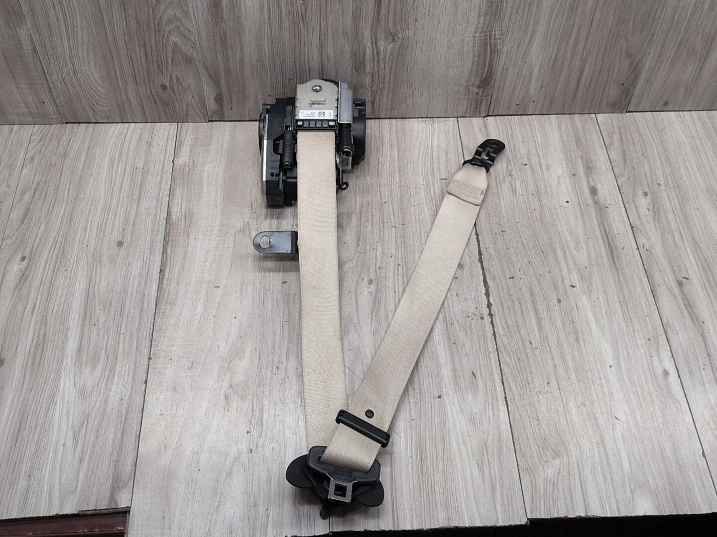 2019-2026 BMW 330i G20 Front Right Passenger Seatbelt Seat Belt Retractor 7496306