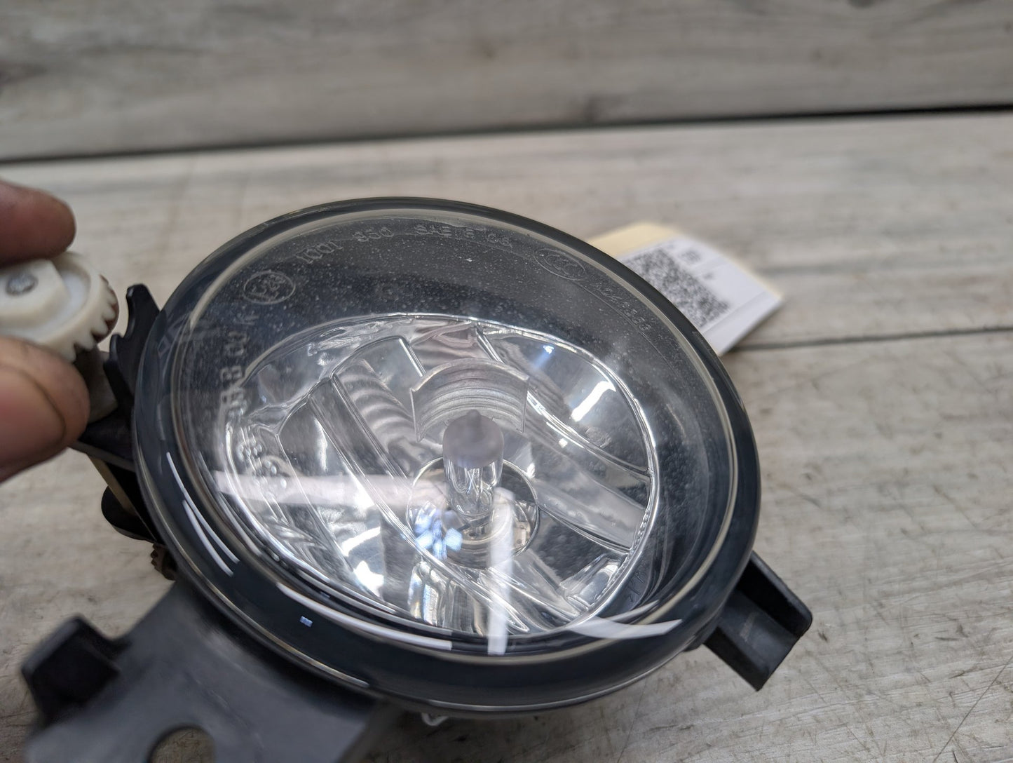 2007-2013 BMW X5 E70 Front Left Driver Bumper Fog Lamp Light 7237433