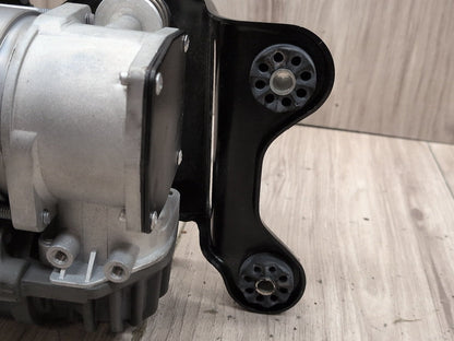 2015 - 2019 BMW X6 F86 Air Suspension Compressor Pump 6875177 S63B44T2
