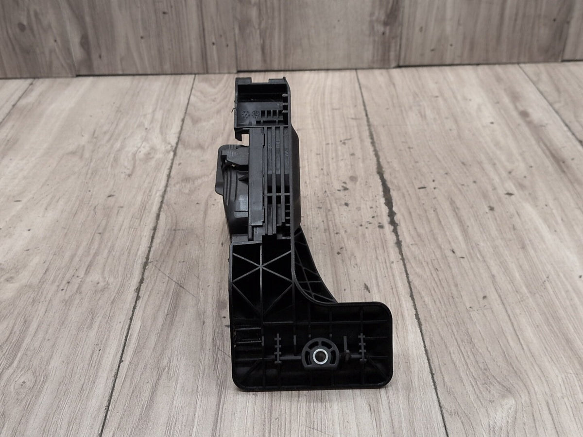 OEM BMW F15 F22 F25 F30 F36 F80 G01 G05 G20 X3 X5 Accelerator Throttle Gas Pedal
