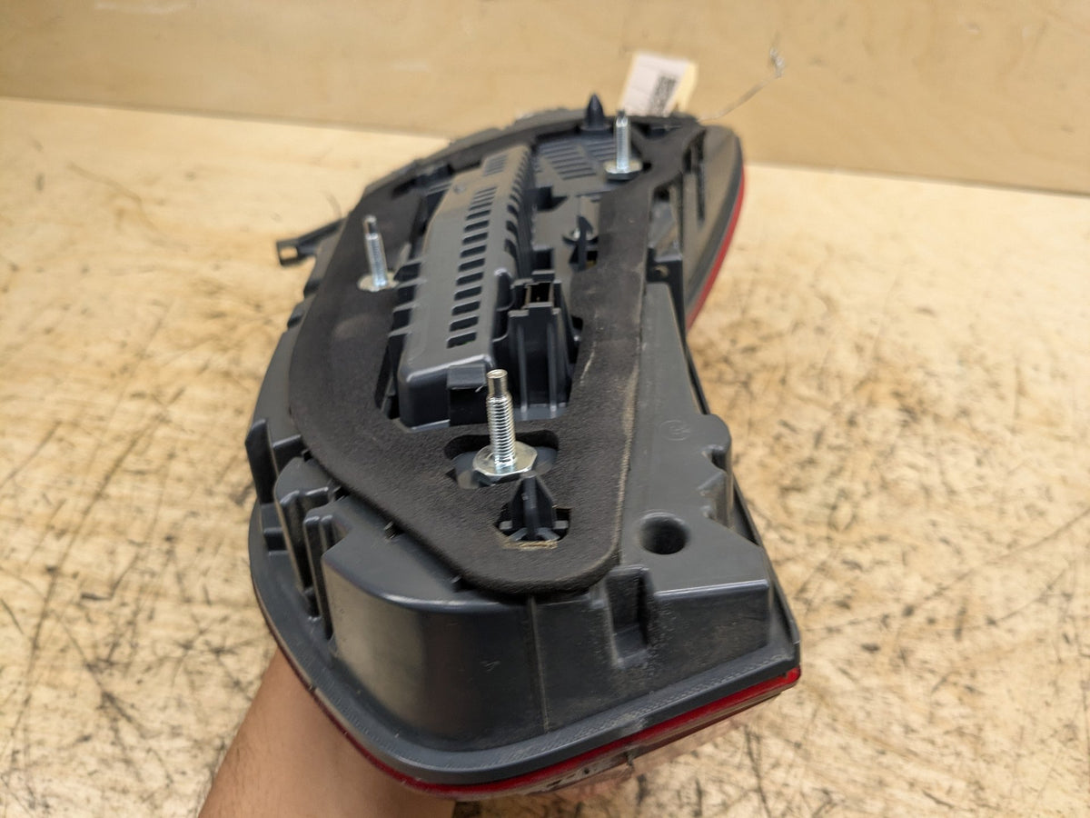 16-19 OEM BMW G11 G12 740 750 Rear Right Passenger Trunk Inner Stop Tail Light