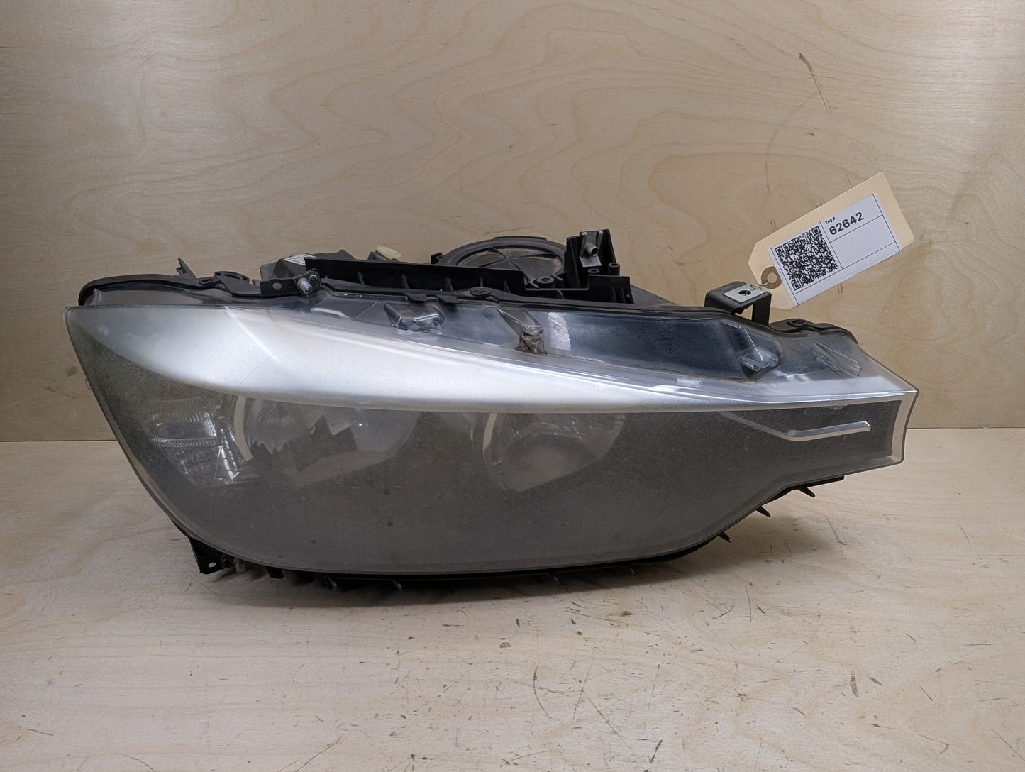 *12-15 OEM BMW F30 F31 328 335 Right Passenger Side Halogen Headlight