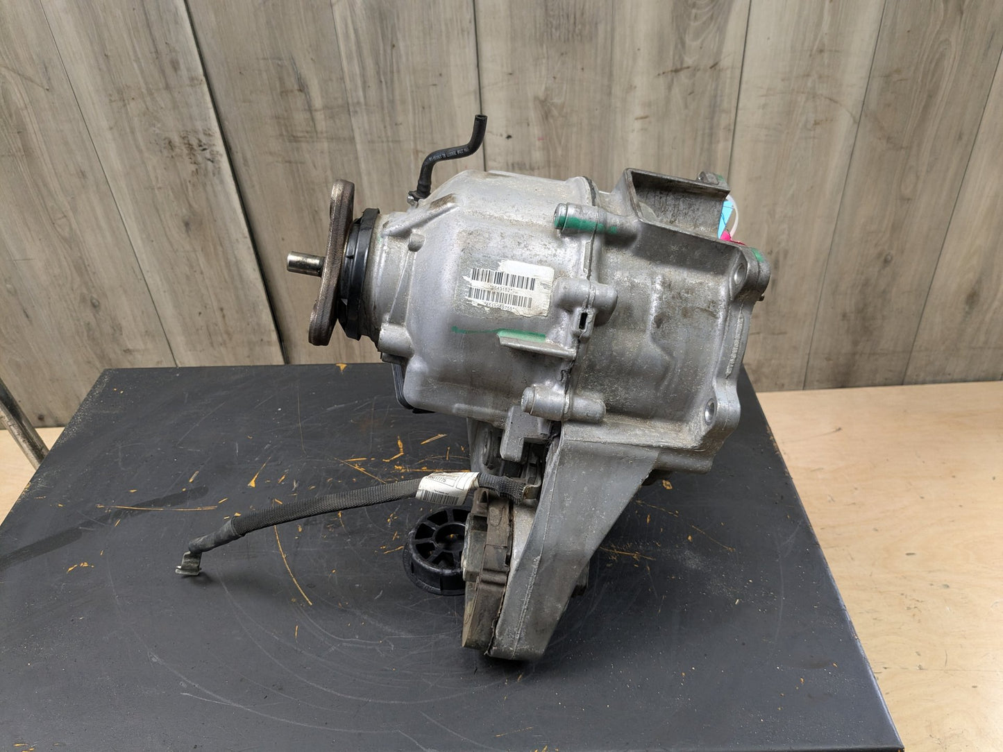 2014 - 2018 BMW X5 F15 Transmission Transfer Case 8643152 N63B44O1