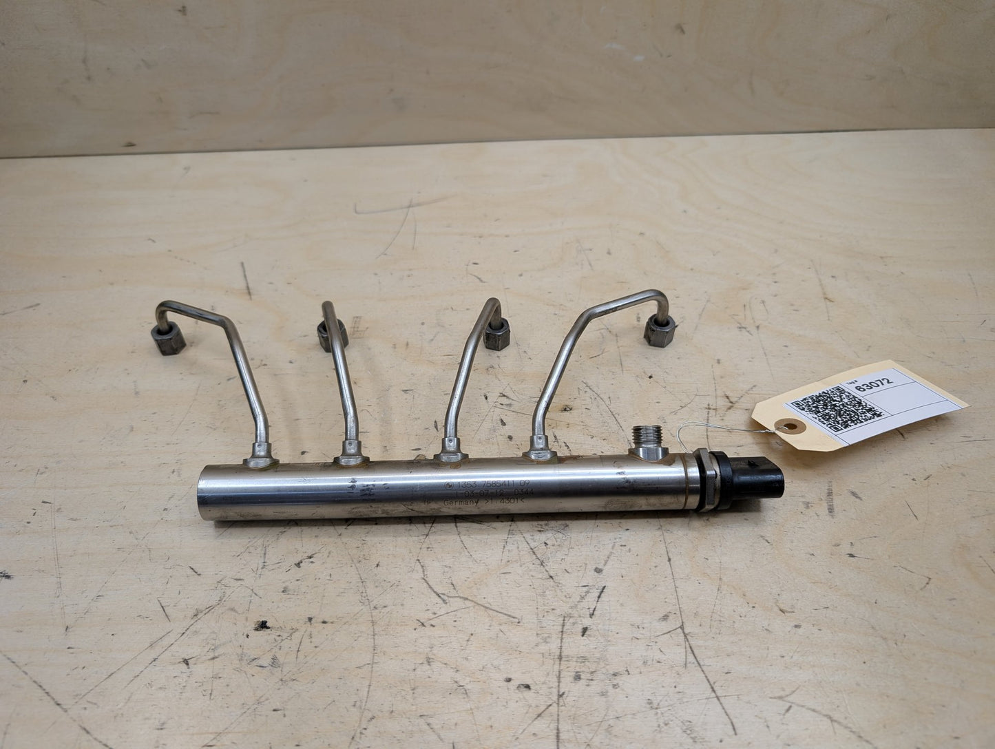 OEM BMW F10 F15 F25 F30 F32 F36 320 328 Engine N20 N26 Fuel Injector Line Rail
