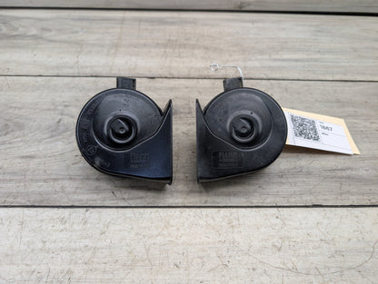 2021-2026 BMW 430i G22 Alarm Horns SET 7492206