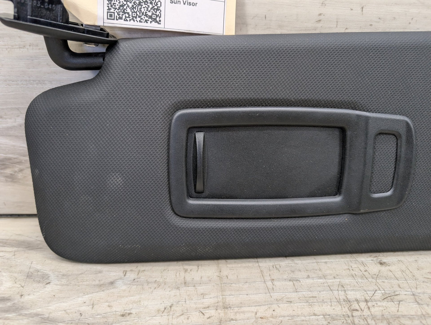 2018 - 2023 BMW X3 G01 Front Left Driver Sun Visor 8071073 B58B30M0