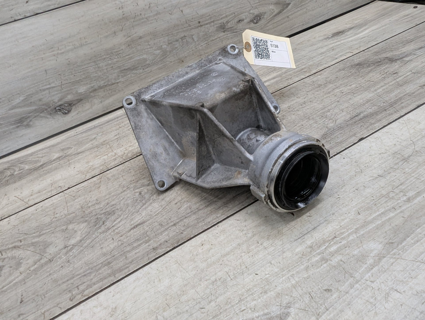 2014 - 2019 BMW 340 F34 Front Differential Axle Carrier Support Mount Bracket 7587862 B58B30M0