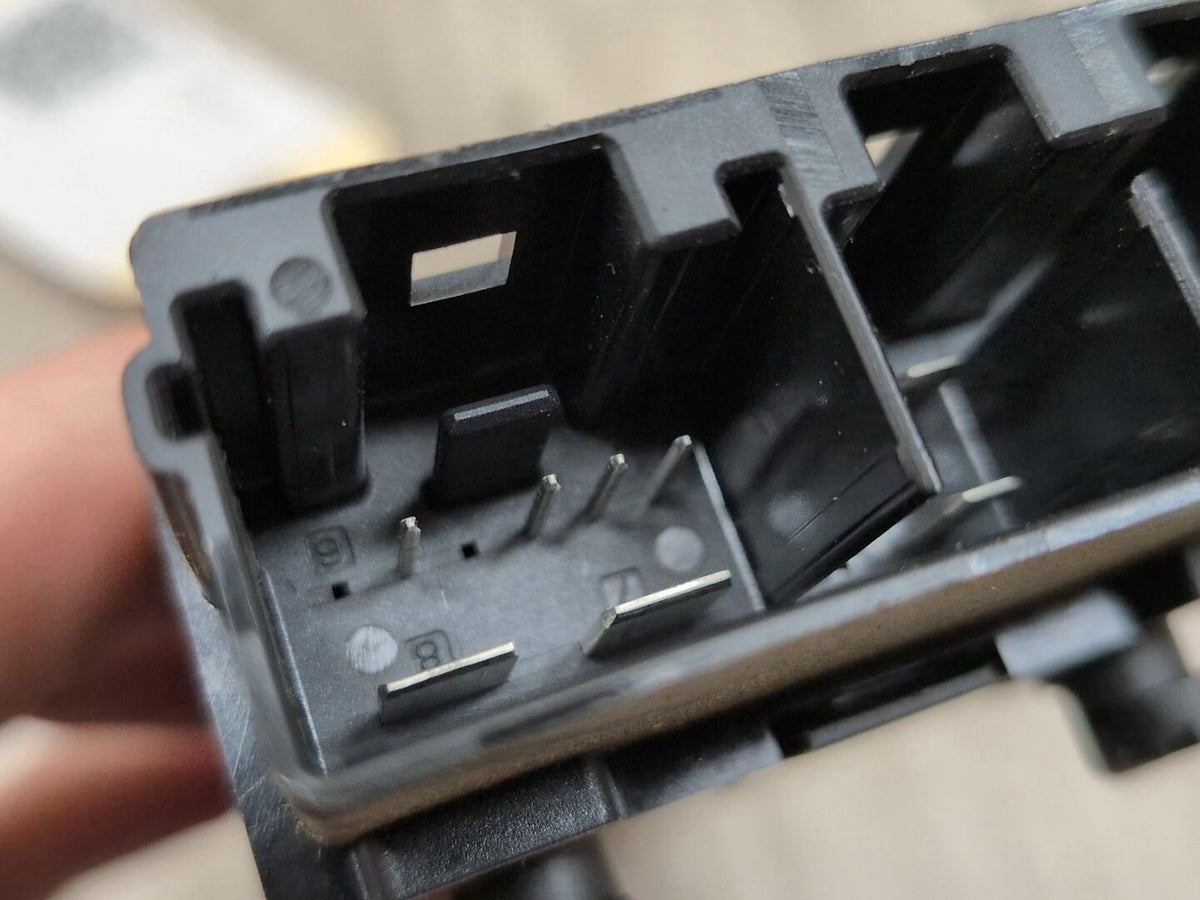 OEM BMW F01 F02 F10 F30 G01 X1 X3 M8 Front Rear Left Right Headed Seat Module