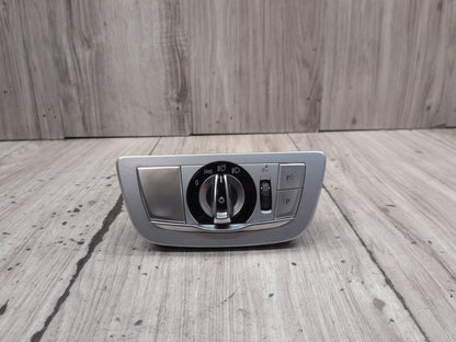 2016-2019 BMW 740Li G12 Headlamp Switch 9493723 OEM