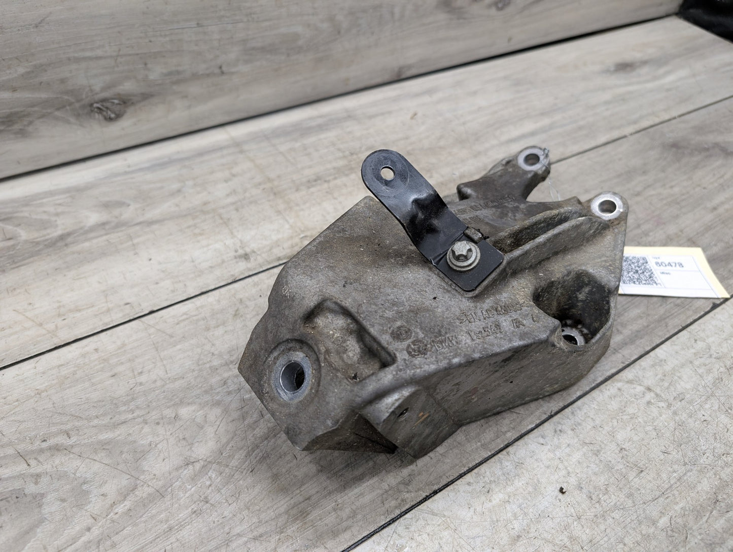 BMW G20 G22 G26 G30 G01 B46 Left Driver Engine Bracket Support Mount 6864595