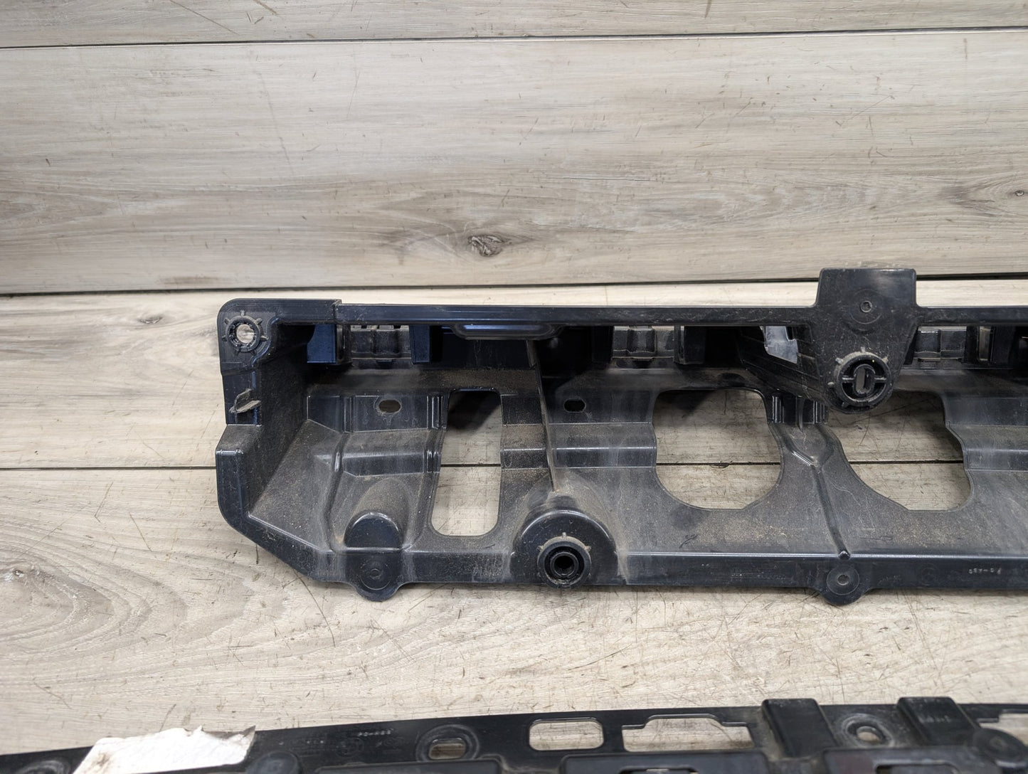 2019-2026 BMW X5 G05 Rear Center Middle Bumper Guide Support Brackets SET 7420650