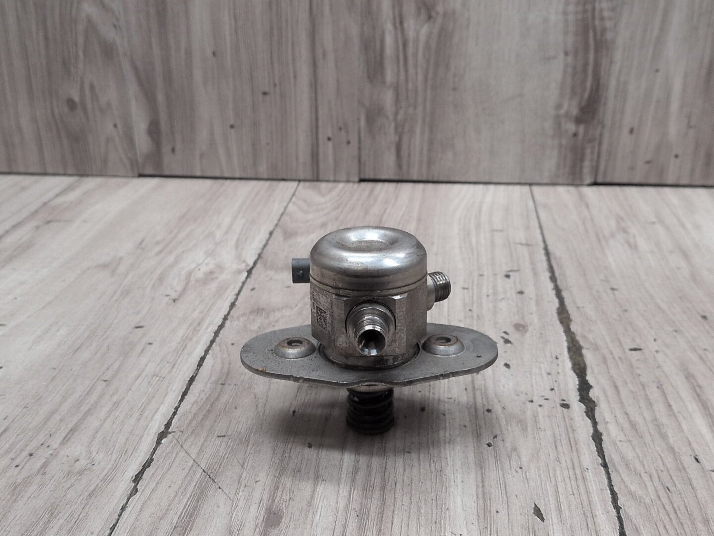 OEM BMW F06 F10 F13 F15 F16 F85 X5 Engine N63 S63 HPFP High Pressure Fuel Pump