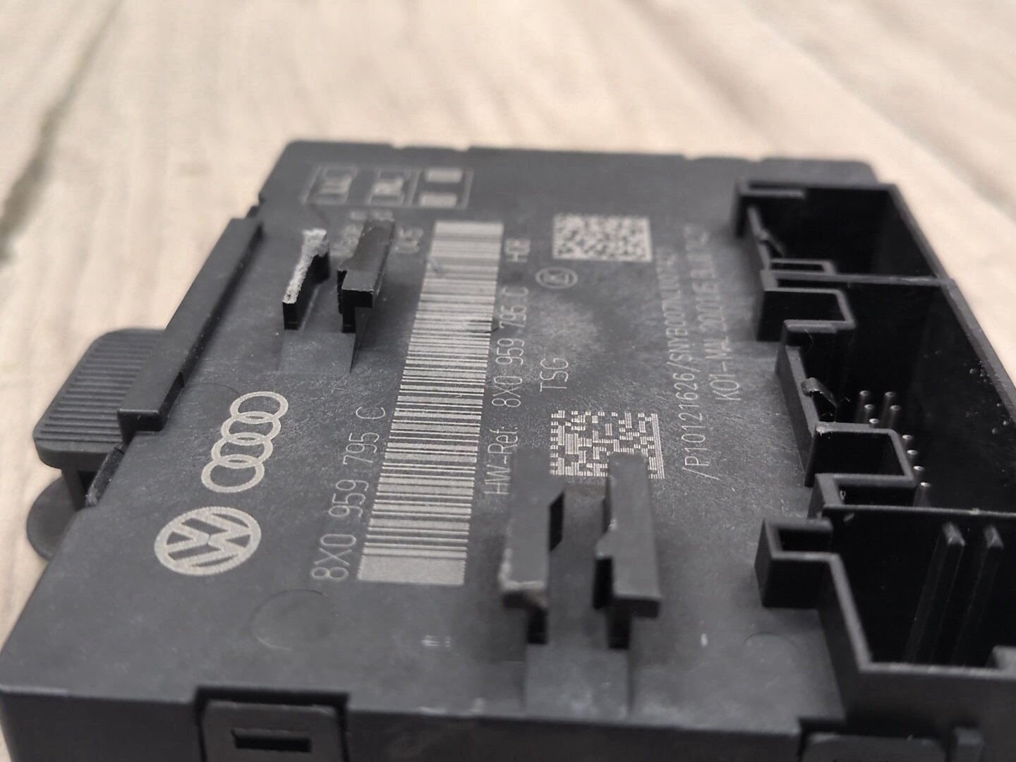 15-18 OEM Audi Q3 Rear Left Driver Door Window Control Module 8X0959795C