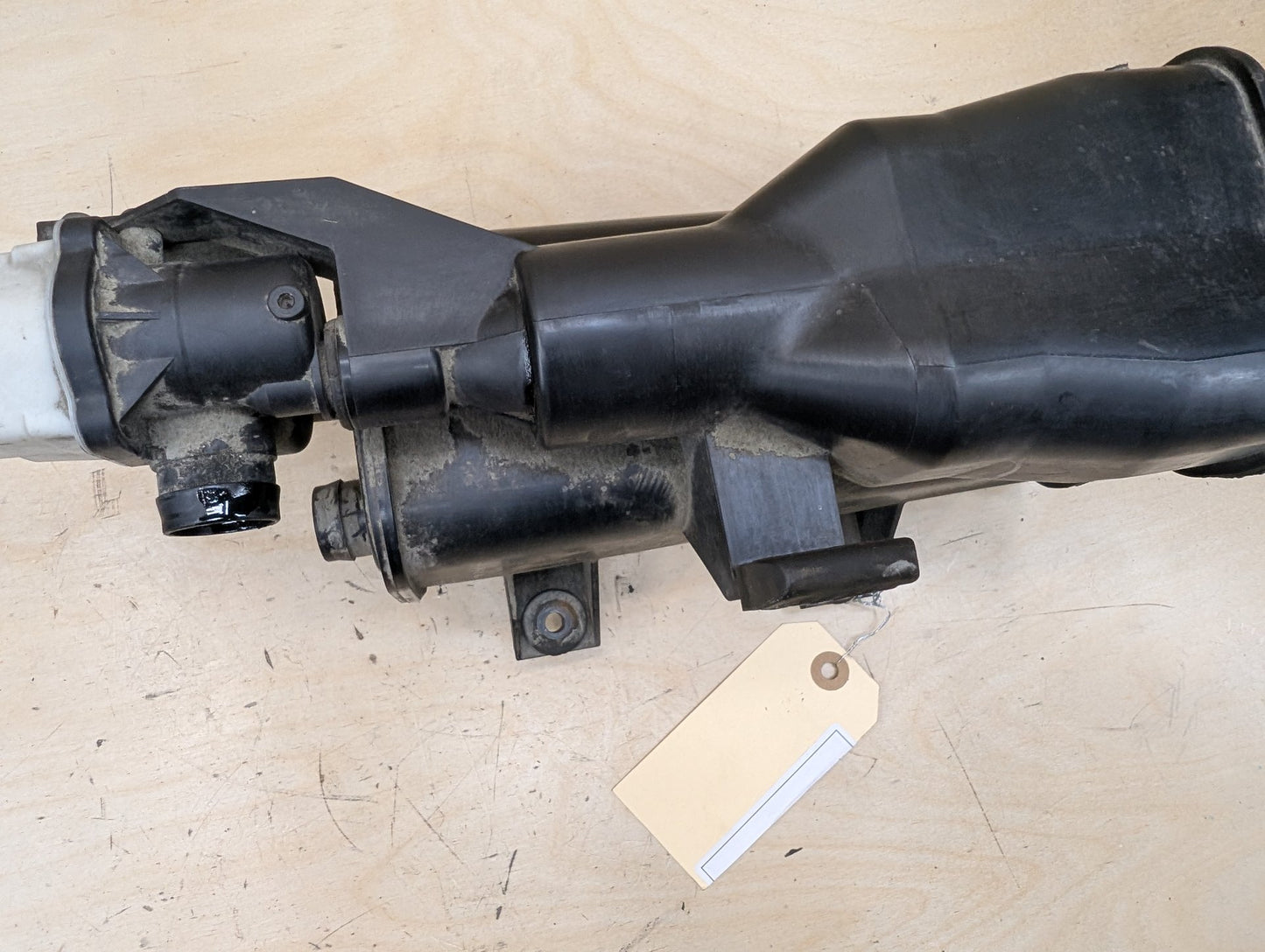 OEM BMW E89 E90 E92 E93 Charcoal Filter Fuel Tank Vapor Evaporator Cannister